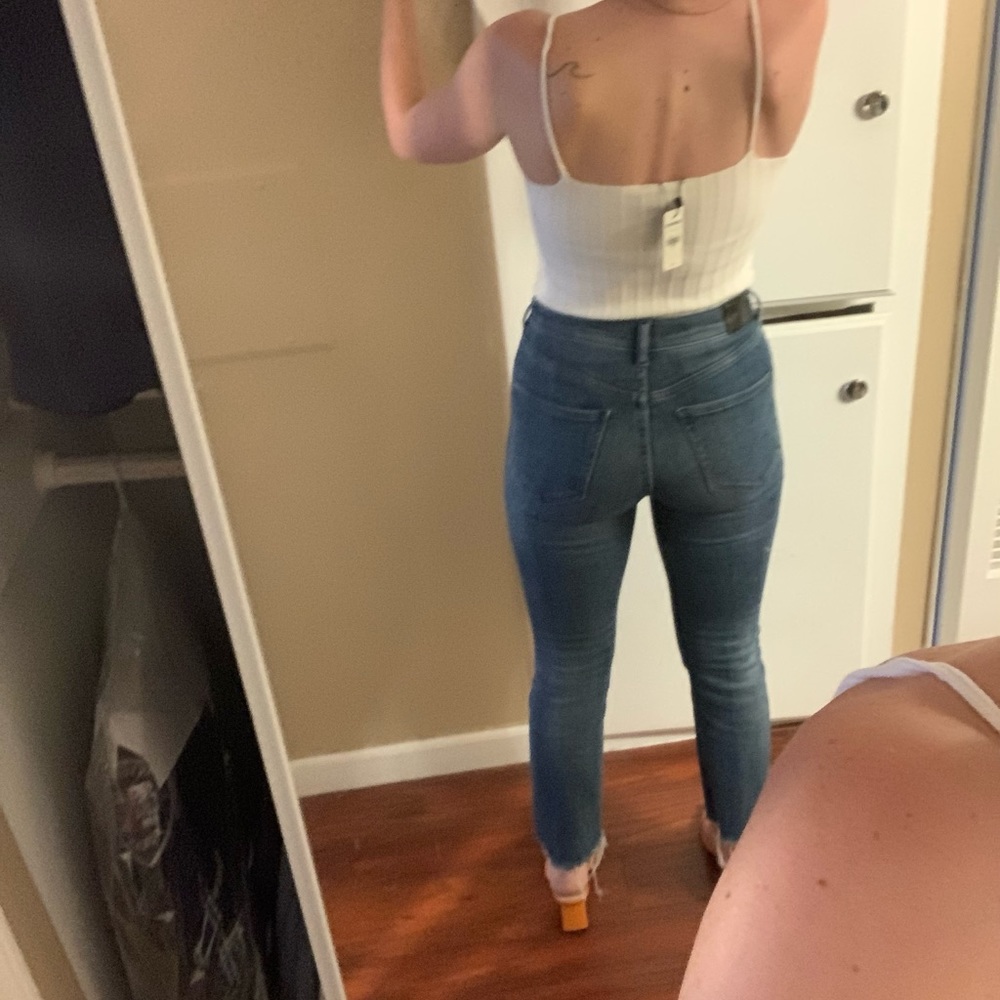 Express White Ribbed Tank - Picture 2 of 8